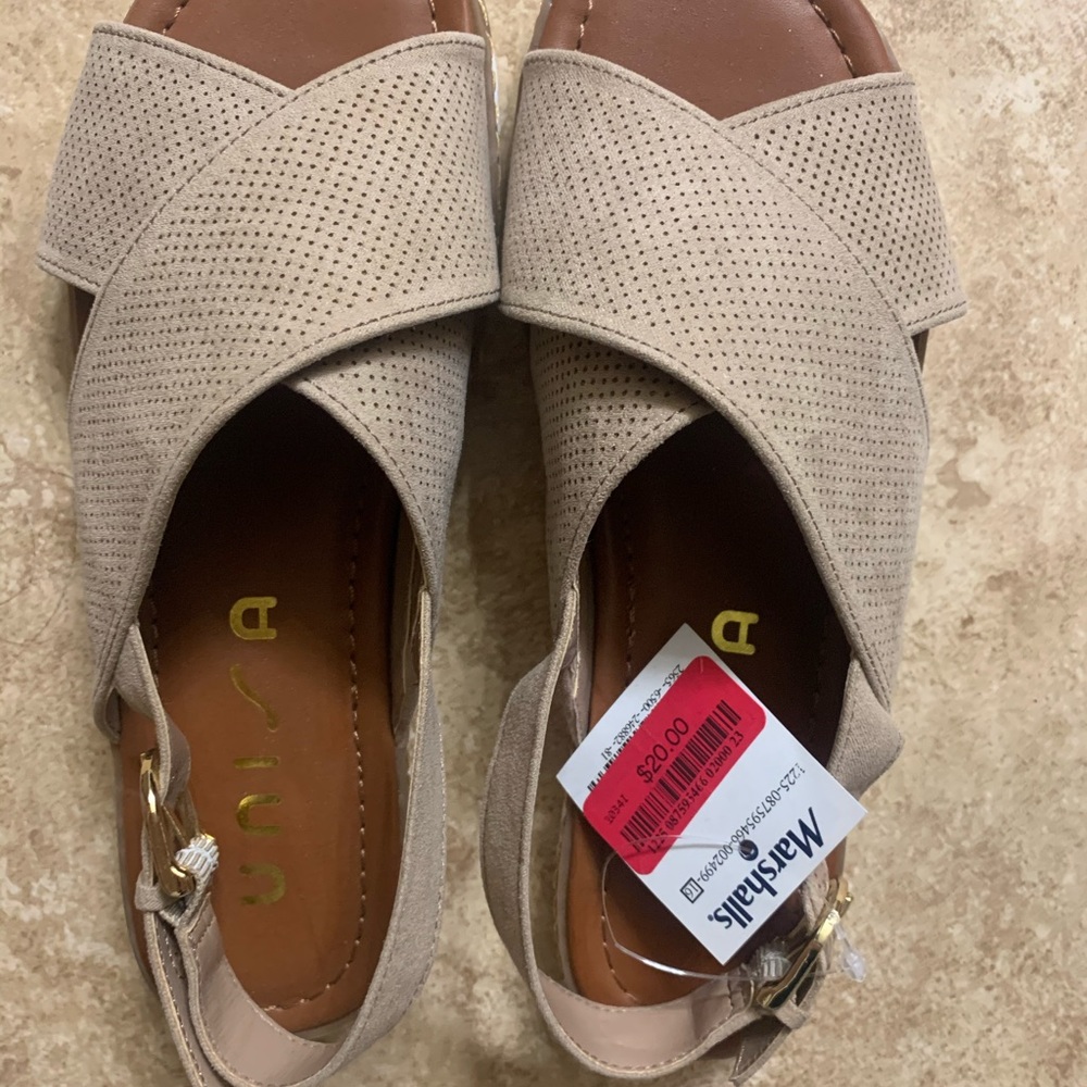 Sandals - Picture 2 of 2